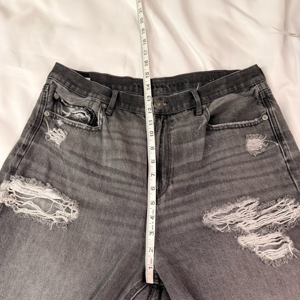 American Eagle distressed 90s boyfriend grey jeans - Picture 10 of 14